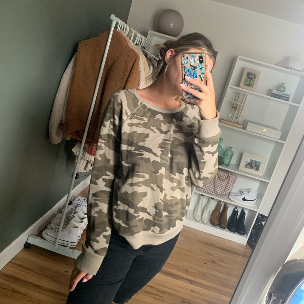 Camo Crewneck sweatshirt